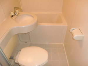 ホーユウコンフォルト二条城前